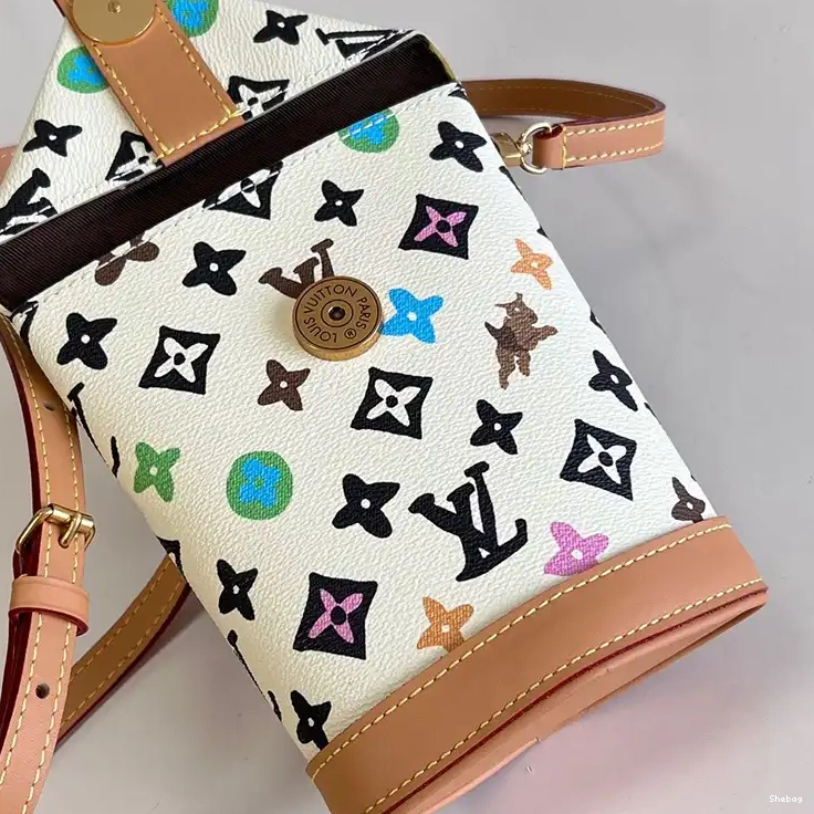 Bags 2407YA0111 LV 0817